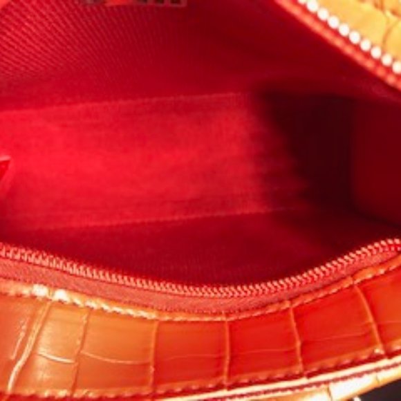 Bright Red Shoulder Bag - Picture 6 of 6